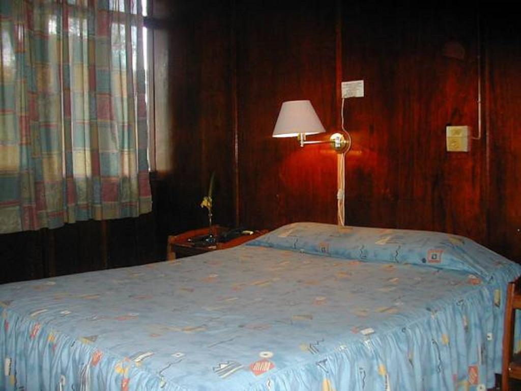 Hotel Don Carlos Puerto Maldonado Habitación foto